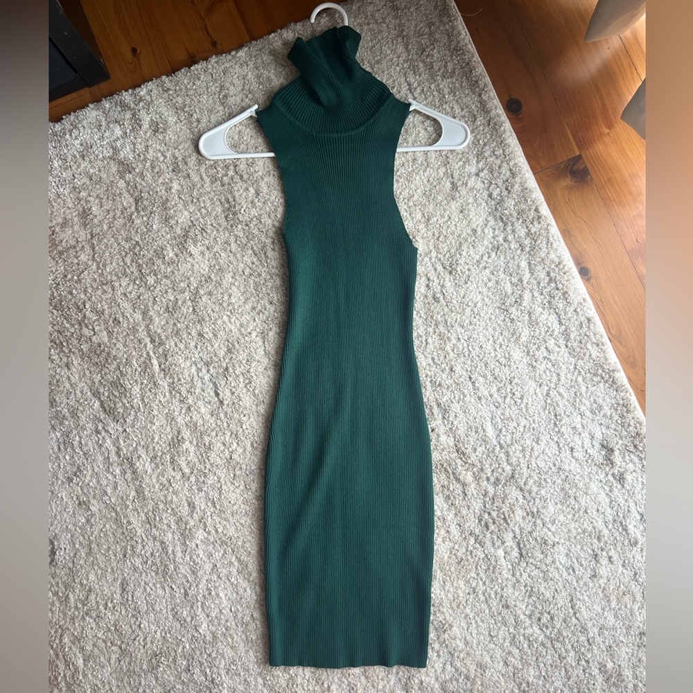 Turtleneck body con dress